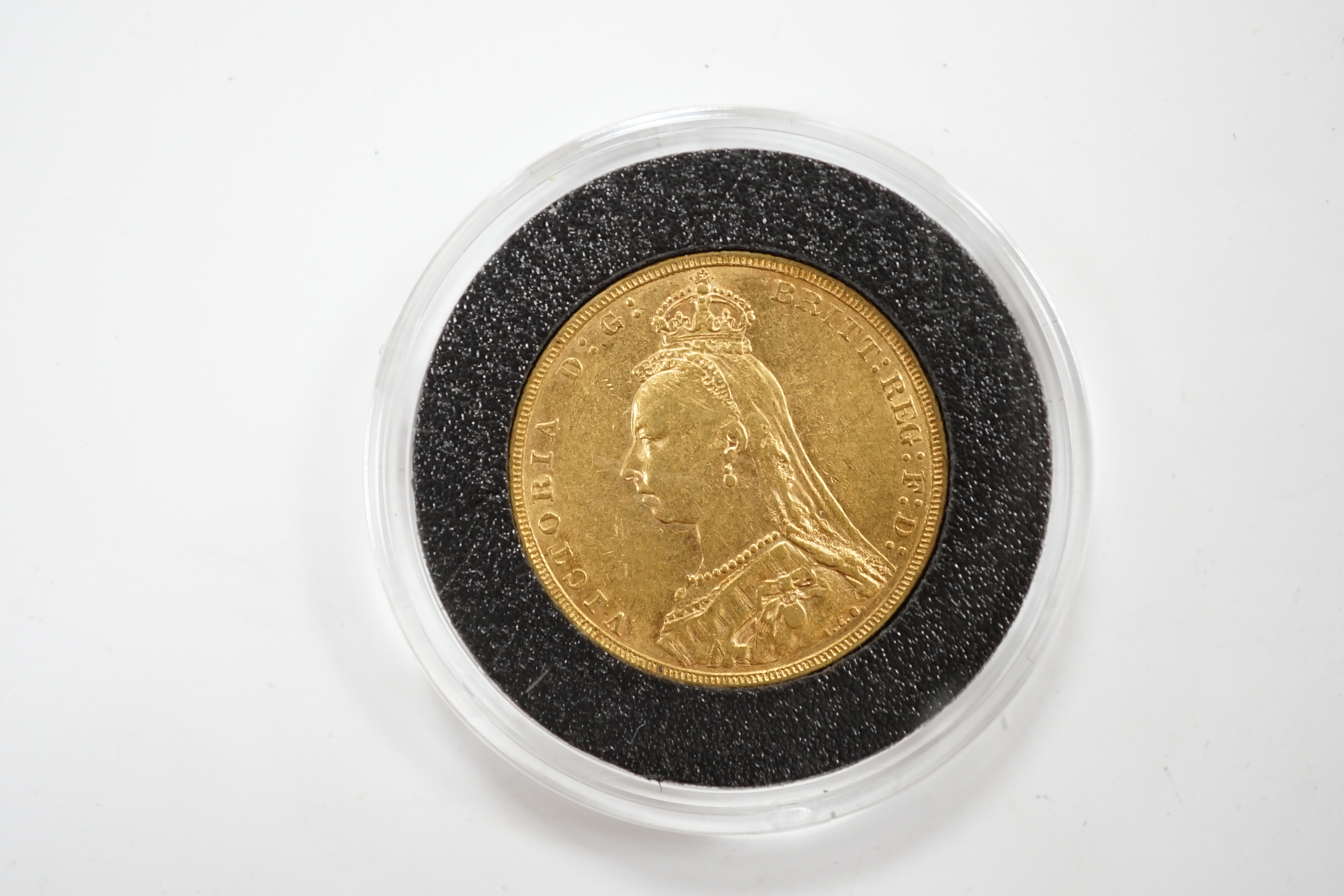 British gold coins, Victoria gold sovereign 1890, Jubilee head, good VF